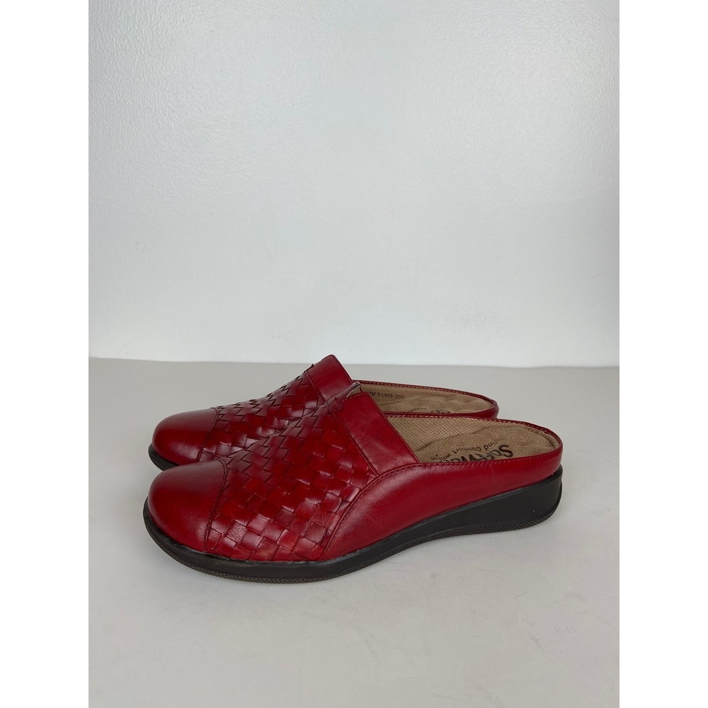 SoftWalk Red Woven Leather Women's Clogs Mules Size 7 M Comfort Slip On Shoes